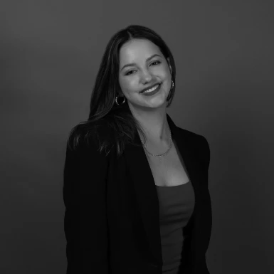 Luciana Yañez